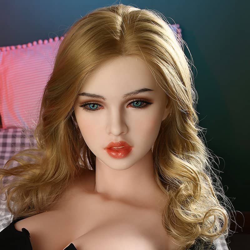 sex doll head is highly simulated and uses advanced 3D modeling technology, with exquisite facial details